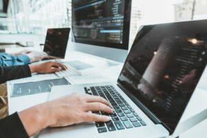 Being a Developer – How to think BIG? Developer